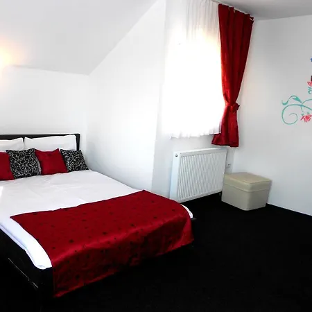 Pensiunea Izisoara Resort Nyaraló *