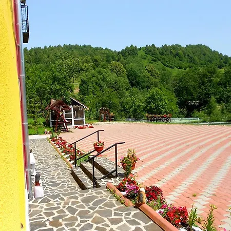 Holiday home Pensiunea Izisoara Resort